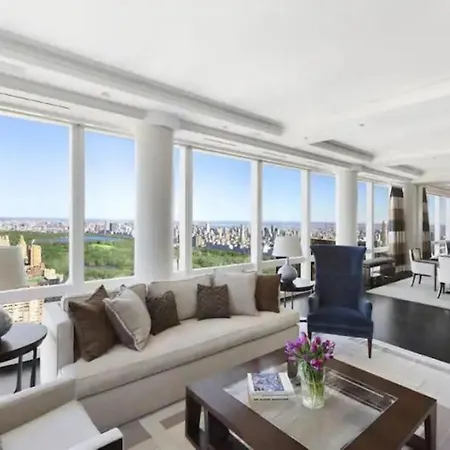 Stunning Views Of Manhattan